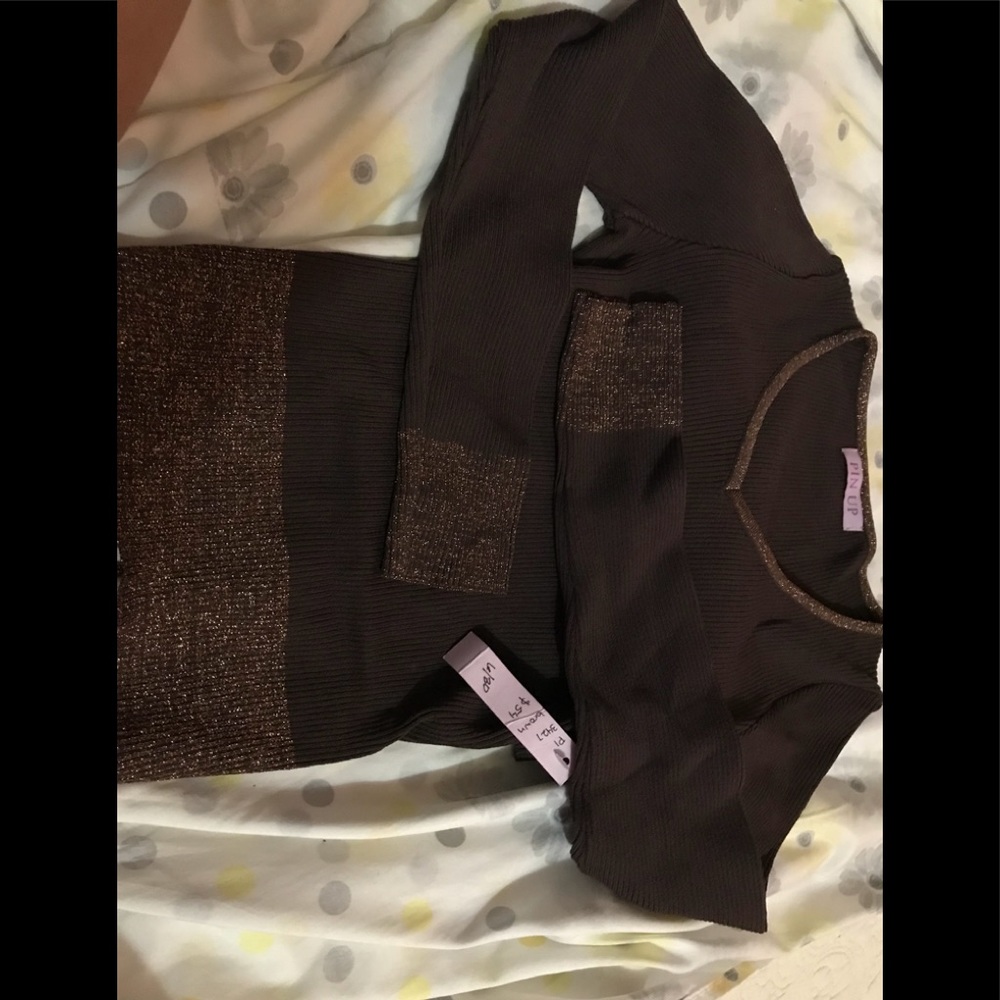 Brown stretchable top, NWT🤗